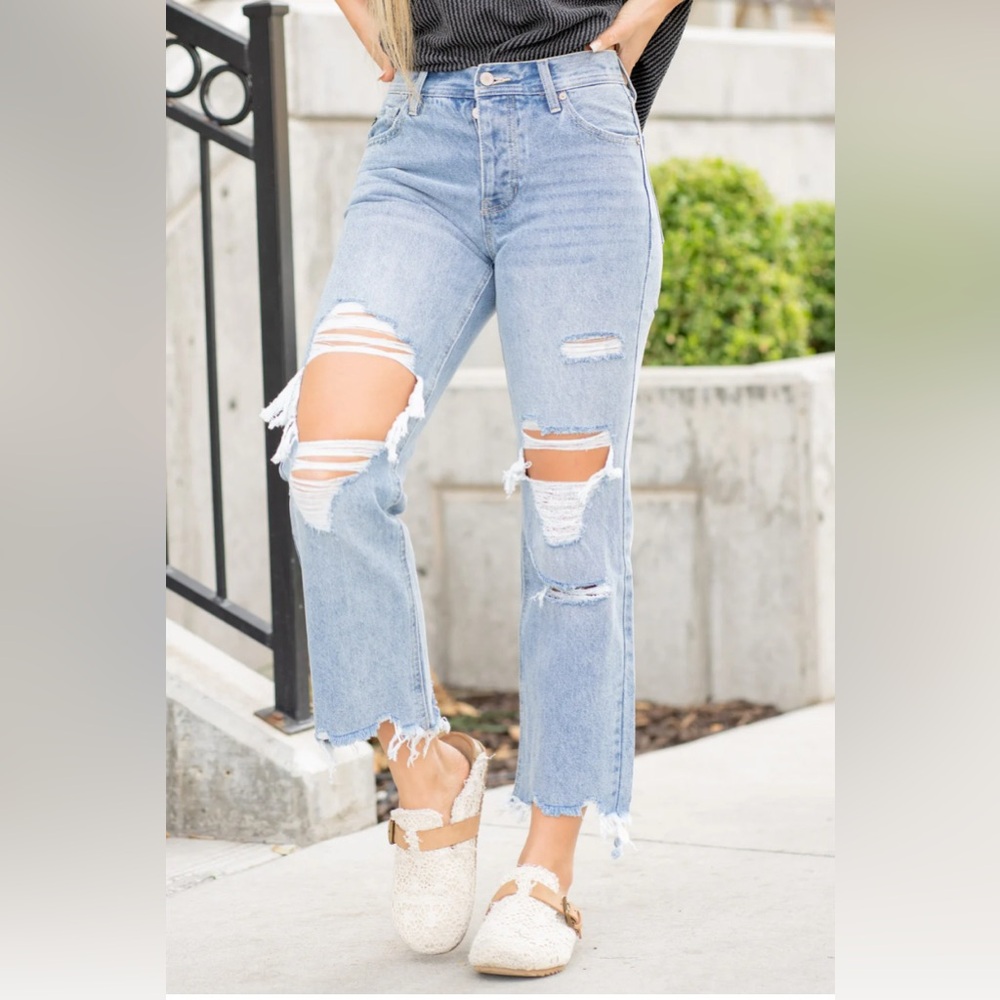 NWT- KanCan Distressed Light Blue Women's Jeans Size 5/26